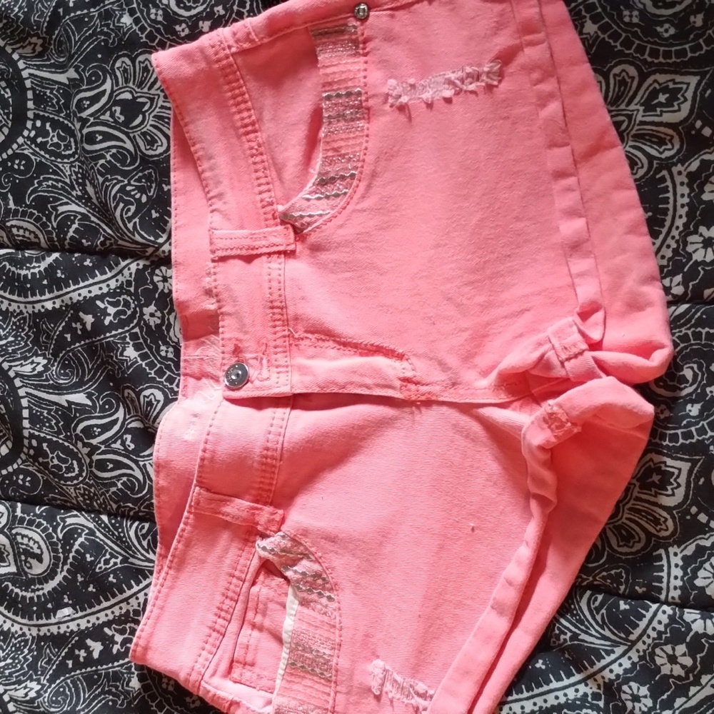 VANITY COLLECTION SHORTS size 29